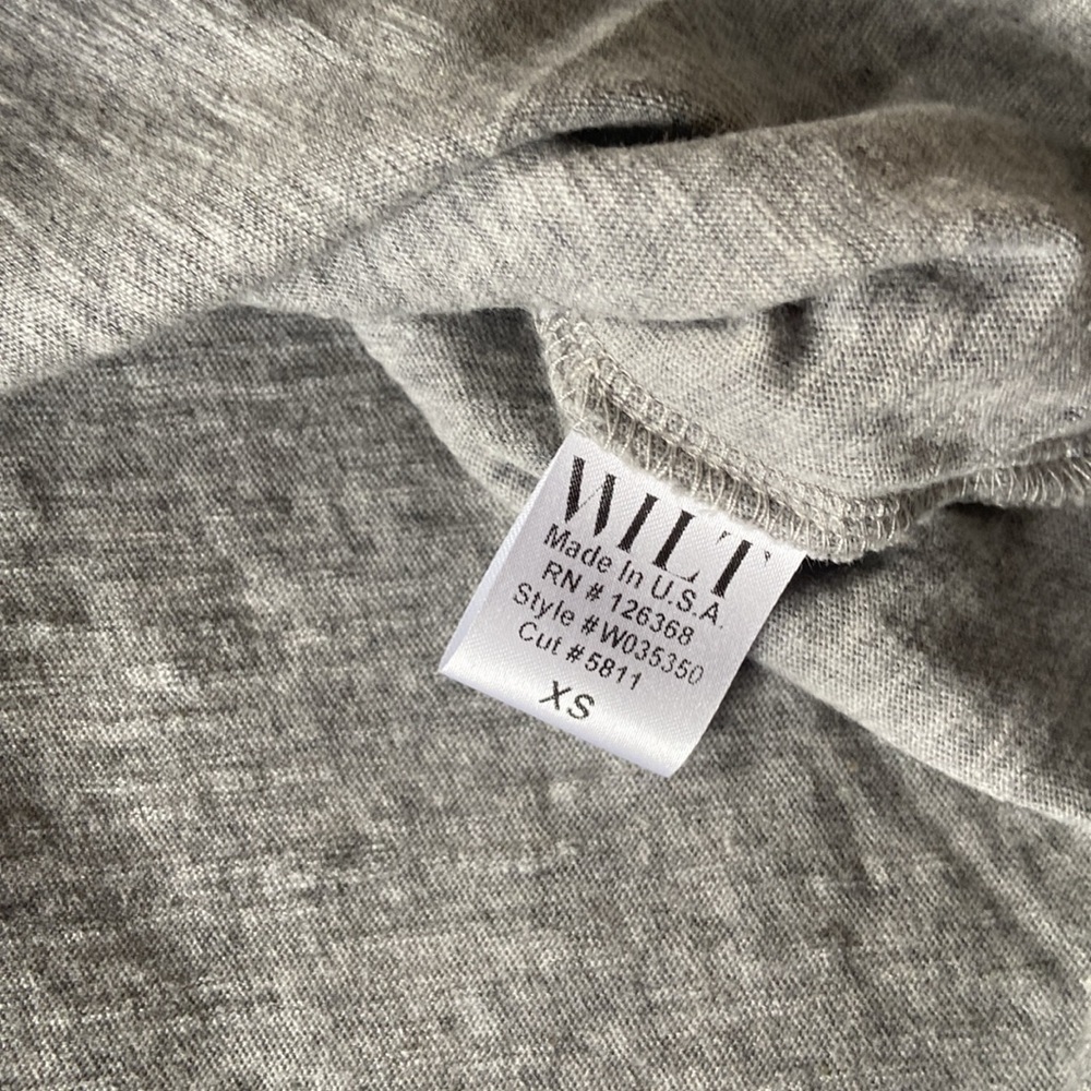 Wilt 3/4 Sleeve V-Neck Shirttail Tee w/Raw Hem Top - Picture 8 of 9